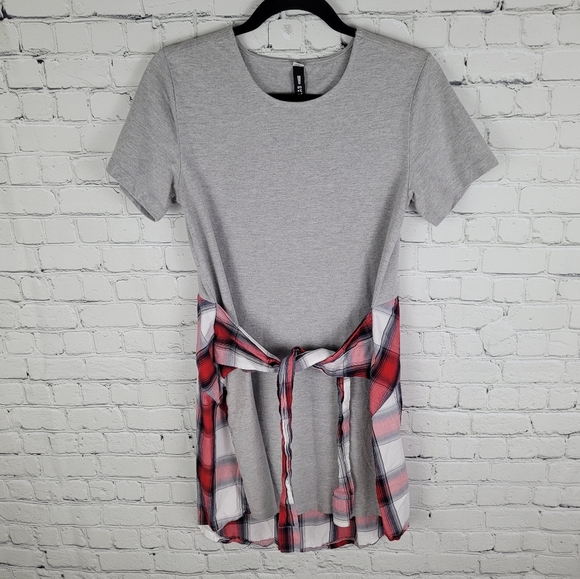 DESIGN LAB LORD & TAYLOR | short sleeve jersey faux wrap flannel shirt dress - Picture 1 of 4